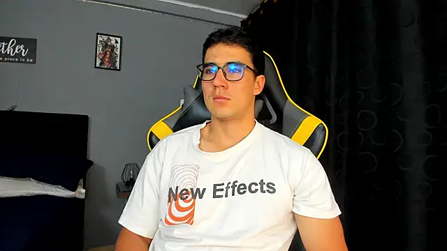 owengray2n online show from September 30, 12:48 am