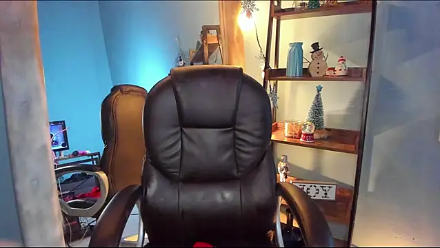 alikahouston4 online show from January 11, 1:43 pm