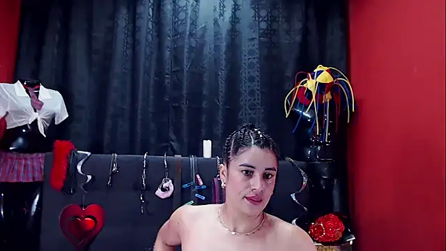Snapshot of Hannamariana chatting on February 23, 11:44 am Hannamariana online show from February 23, 11:44 am