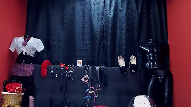 Snapshot of Hannamariana chatting on October 8, 9:18 am Hannamariana online show from October 8, 9:18 am