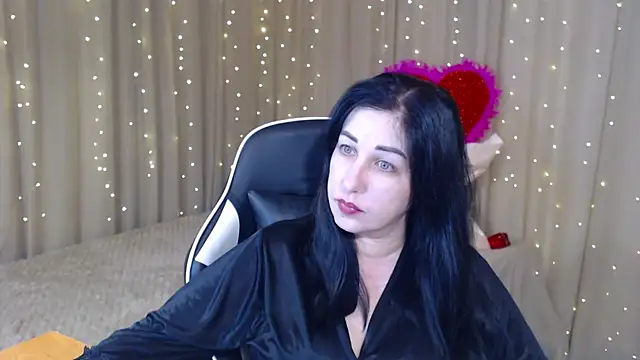 JillStevens online show from February 11, 4:17 am