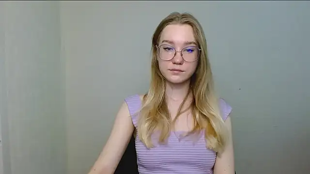 Snapshot of cindi_hot chatting on February 19, 12:56 pm cindi hot online show from February 19, 12:56 pm