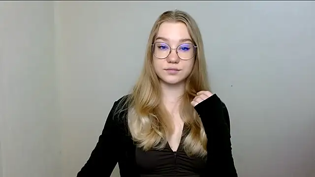 Snapshot of cindi_hot chatting on April 30, 11:05 am cindi hot online show from April 30, 11:05 am