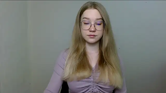 Snapshot of cindi_hot chatting on May 7, 11:26 am cindi hot online show from May 7, 11:26 am