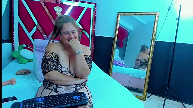 AnyelaGitanaMature online show from December 26, 9:44 am