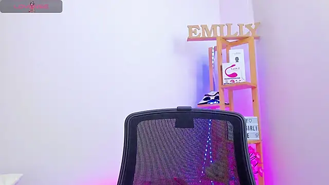 EmillySanders online show from September 19, 10:49 am