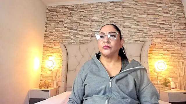 Gina Myers online show from September 30, 12:43 pm