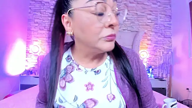 Gina Myers online show from March 1, 11:12 am