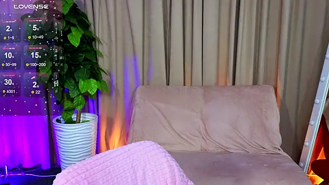 SusieMorris online show from February 10, 1:22 pm