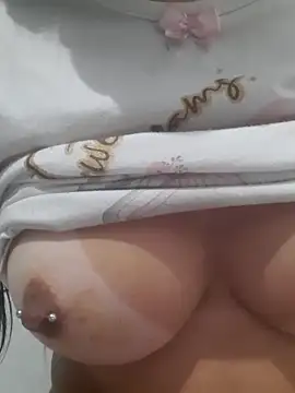 AmandaS2k online show from November 21, 1:37 am