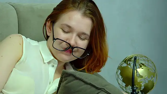 LessySmith online show from February 22, 4:35 am