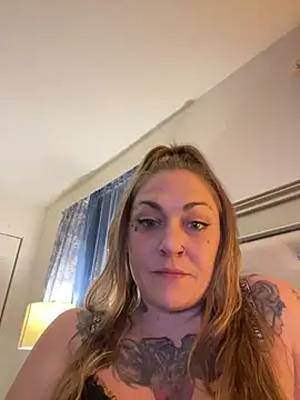 Snapshot of StaceyWildXo chatting on February 14, 2:30 am StaceyWildXo online show from February 14, 2:30 am