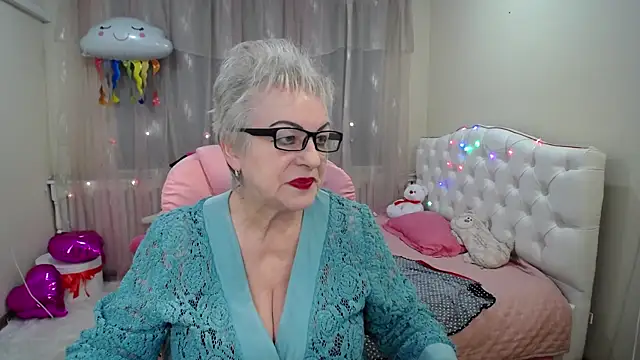 KayleSmoll online show from January 28, 10:23 pm