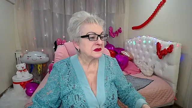 KayleSmoll online show from February 2, 10:28 pm