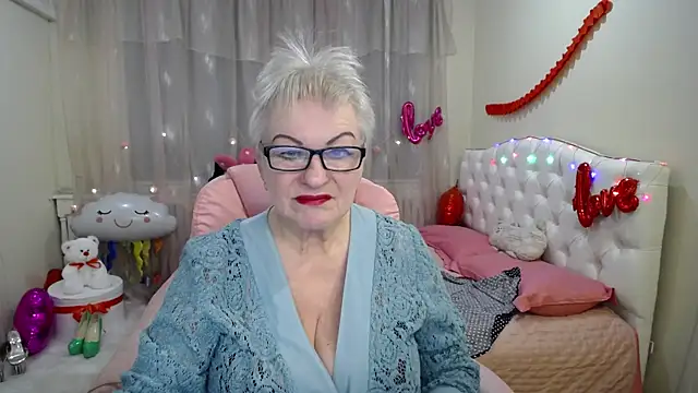 KayleSmoll online show from February 23, 1:24 am