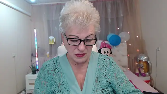 KayleSmoll online show from September 28, 6:24 pm