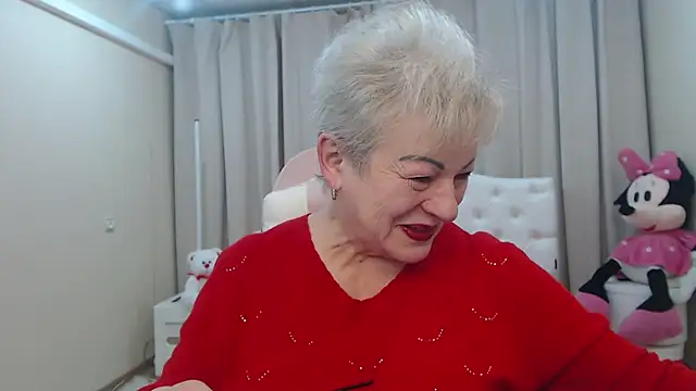 KayleSmoll online show from February 18, 7:43 pm