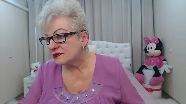 KayleSmoll online show from February 27, 7:47 pm