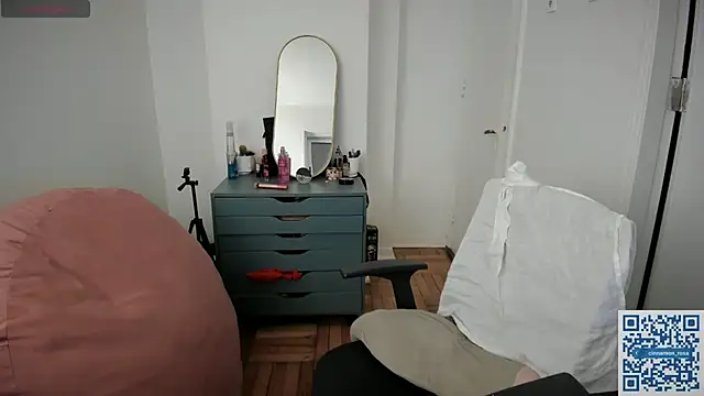 cinnamon rosa online show from March 8, 1:28 am