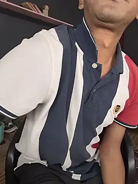 richardjames95 online show from November 21, 6:39 pm