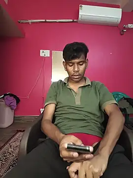 Snapshot of richardjames95 chatting on July 31, 12:59 pm richardjames95 online show from July 31, 12:59 pm