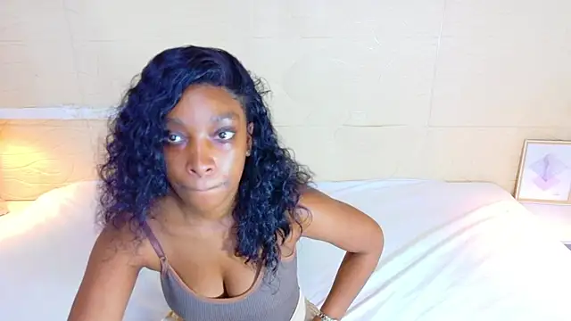 Shamiraa moore online show from June 10, 8:41 pm
