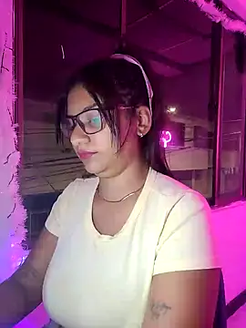 Sofythom1 online show from December 5, 12:30 am