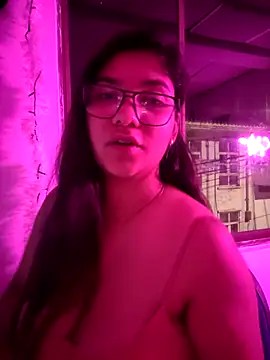 Sofythom1 online show from March 4, 3:55 am