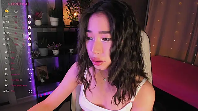 Snapshot of sensualily chatting on September 18, 3:58 pm sensualily online show from September 18, 3:58 pm