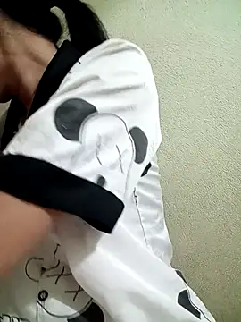 YunLem online show from March 9, 1:37 pm