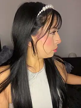 Snapshot of Loren_sexx6 chatting on February 11, 4:17 am Loren sexx6 online show from February 11, 4:17 am