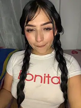 Snapshot of Loren_sexx6 chatting on February 27, 4:45 am Loren sexx6 online show from February 27, 4:45 am