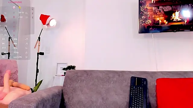 Snapshot of Hannaos chatting on December 25, 8:28 pm Hannaos online show from December 25, 8:28 pm