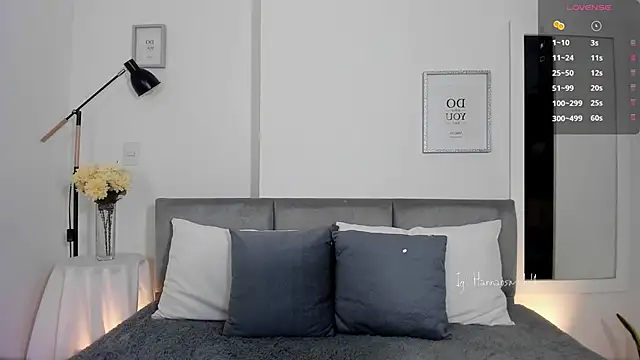 Hannaos online show from November 12, 11:10 am