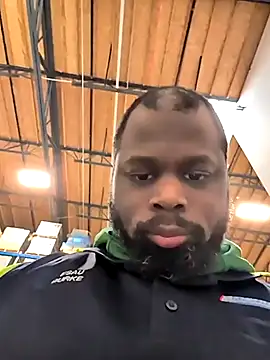 Snapshot of goodboybaddaddy chatting on February 5, 6:34 pm goodboybaddaddy online show from February 5, 6:34 pm