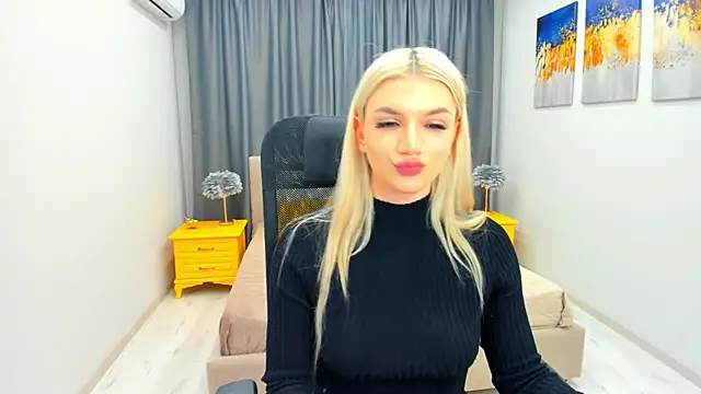 SelenaeMoore online show from January 31, 7:40 pm