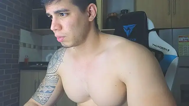 Snapshot of Ethanstill1 chatting on September 14, 2:11 am Ethanstill1 online show from September 14, 2:11 am