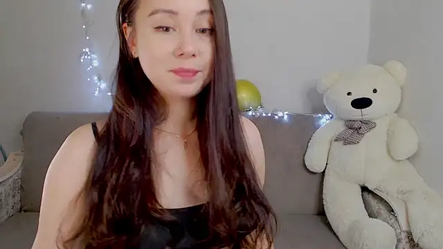 Snapshot of AlinaWett chatting on October 20, 9:48 pm AlinaWett online show from October 20, 9:48 pm