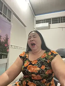 NDith online show from November 6, 1:23 pm