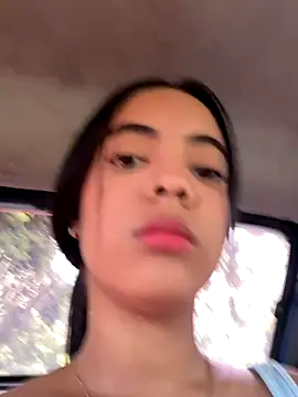 NAUGHTY LITTLE 18 online show from December 17, 3:18 pm