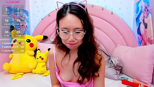 Nao  Chan  online show from February 5, 7:39 am