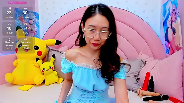 Nao  Chan  online show from March 13, 1:32 am