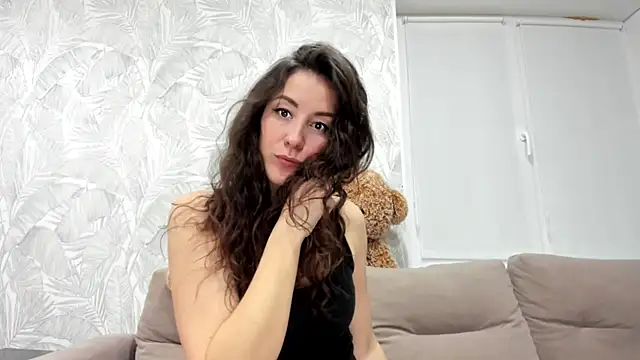 Snapshot of Karina_sunny chatting on February 10, 10:19 pm Karina sunny online show from February 10, 10:19 pm