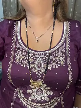 Oh-Monika online show from March 12, 1:50 pm