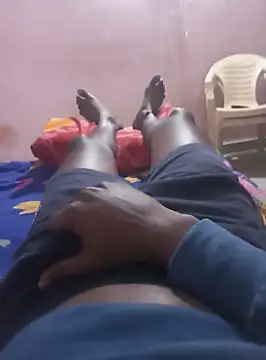 Snapshot of TeluguModda99 chatting on January 24, 4:27 am TeluguModda99 online show from January 24, 4:27 am