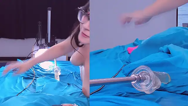 Kinky Cloe online show from December 12, 3:27 pm