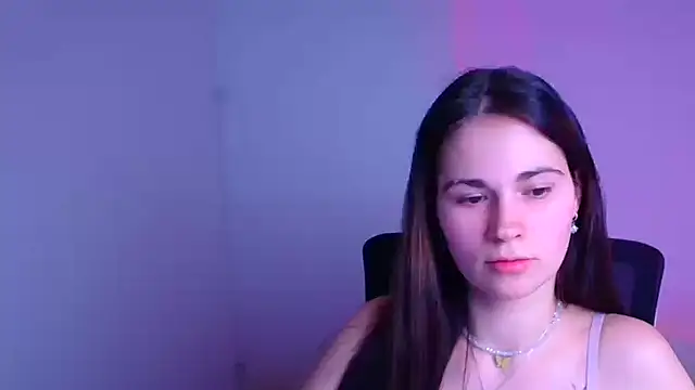 Snapshot of Loon_Amore chatting on February 5, 11:17 pm Loon Amore online show from February 5, 11:17 pm