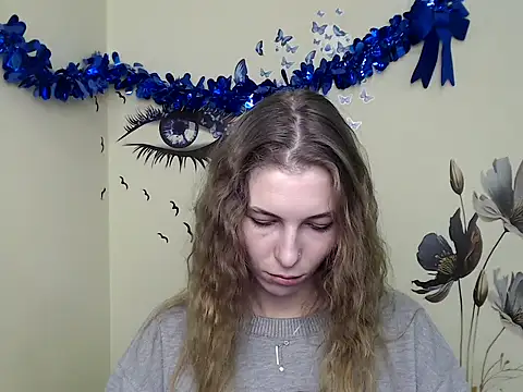 StrangerGi online show from January 17, 1:13 pm