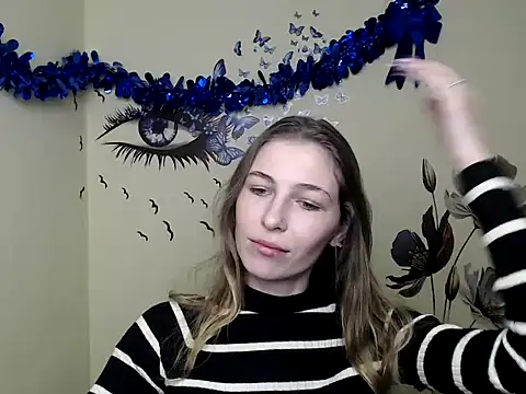 StrangerGi online show from January 22, 1:00 pm