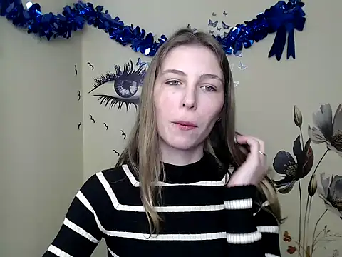 StrangerGi online show from February 13, 10:02 am